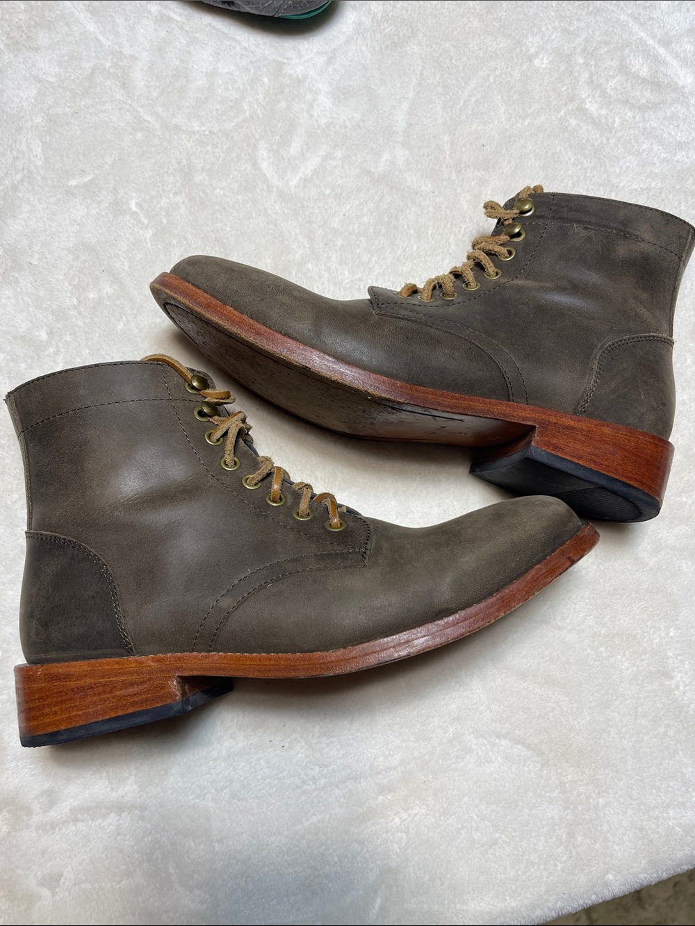 Nisolo Olive Green Leather Lace-Up Combat Boots Size 9 Women’s